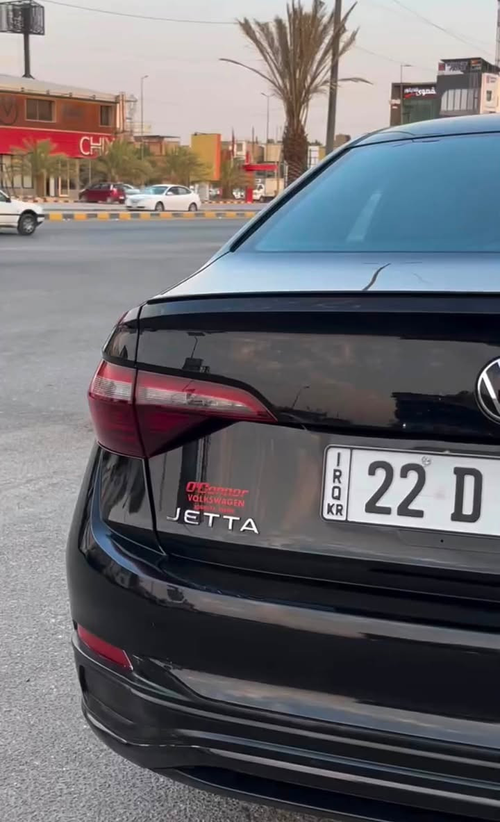 للبيع فولكس فاغن جيتا 2023
▪️ موديل: 2023
▪️ الممشى: 71 ألف كم
▪️ محرك 1.5 تيربو اقتصادي وقوي
▪️ كير أوتوماتيك 8 سرعات
▪️ سيارة نظيفة جداً استخدام شخصي
▪️ تبريد ممتاز ومحرك وكير بحالة ممتازة
▪️ فحص متاح للجادين
▪️ أوراق جاهزة ونقل فوري سنويه باسمي 

📍الموقع: __نجف______

💰السعر: ___140$_____ قابل للتفاوض بالمعقول

📞 للاستفسار: _______***********
