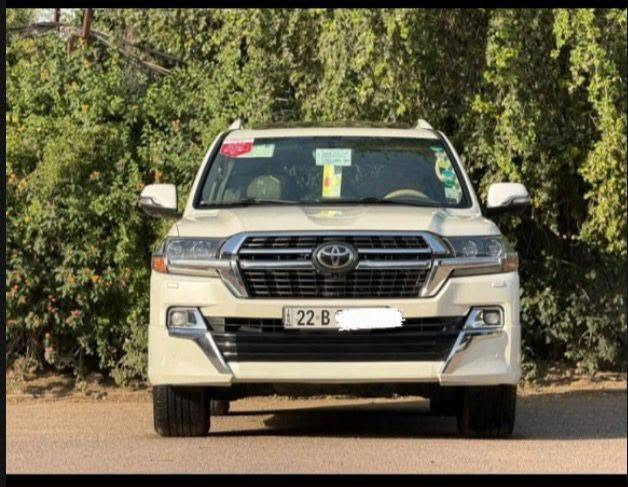موديل : 2017
ماشية :   130 km الف
فئة :  كراند تورنك  G.X.R محرك V8
مكفولة كفالة عامة فقط بي ضرر بسيط بل باب سونار بل منشور
 محرك V8.  4600 
فول مواصفات أعلى فئة 1/1
ساز باب اول 8 ايرباك ديفيدي بل قماره اوف وايت جلد 
5 كامرات مري قلاب شفط 
ومعروف السياره فئتها وموواصفاتها الفول
هزة ورقم الجديد اربيل بسمي ورقم مميز 
وبيها سنويه تضليل 80 بل 100

للاستفسار  ***********
