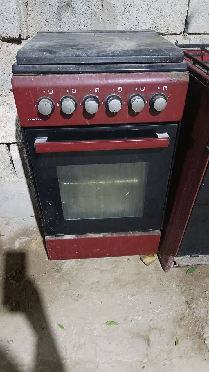 كل وحده وسعرها
‏‪***********‬‏
