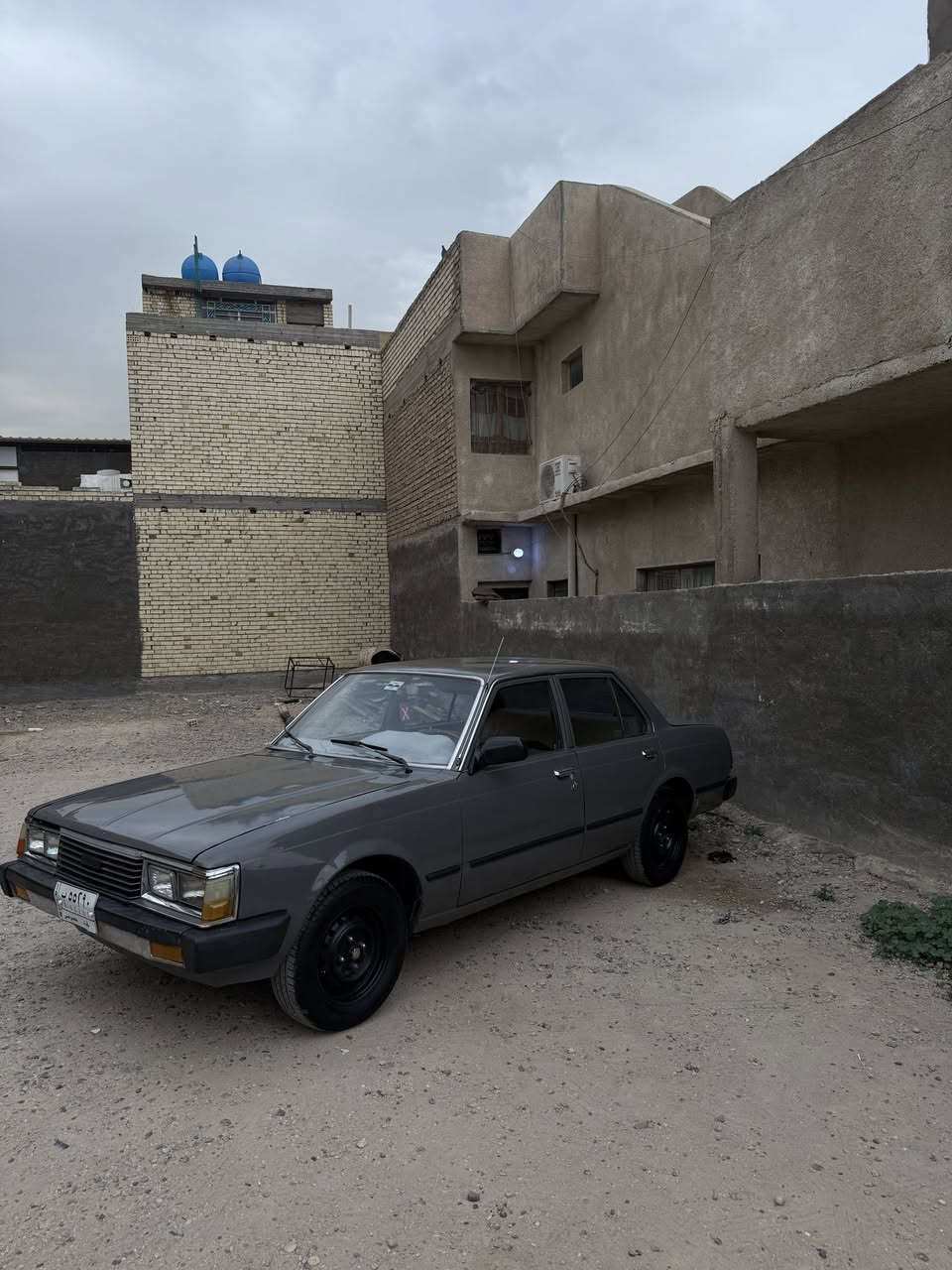 سلام عليكم للبيع كرونا 1982بيع مستعجل ضرف خاص مكانها سليمانية سيارة مكينه كير خير من الله تبريد كهربائيات كلها شغاله تايرات صدر امامي خلفي 
السعر 40 وبيها مجال حك الجيه إذا صرتي اتصل لا تكسر بحلال العالم 

***********
