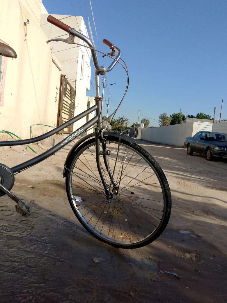 السلام عليكم بيسكل باله ياباني السعر 125 ألف وبي مجال قليل العنوان البصرة ***********
