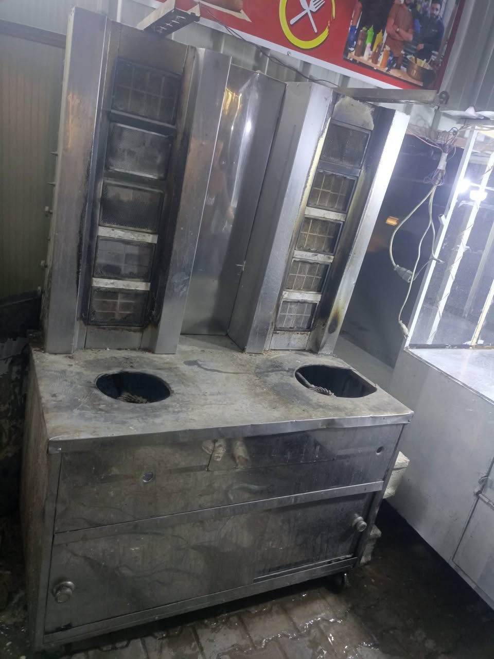 للبيع شوايه شاورما سعرها 200 الف وميز ستيل نضيف بشرط سعره 400


**إذا كنت صاحب هذا الإعلان وتريد حذفه لأي سبب، رجاءا أرسل رسالة إلى الدعم الفني**