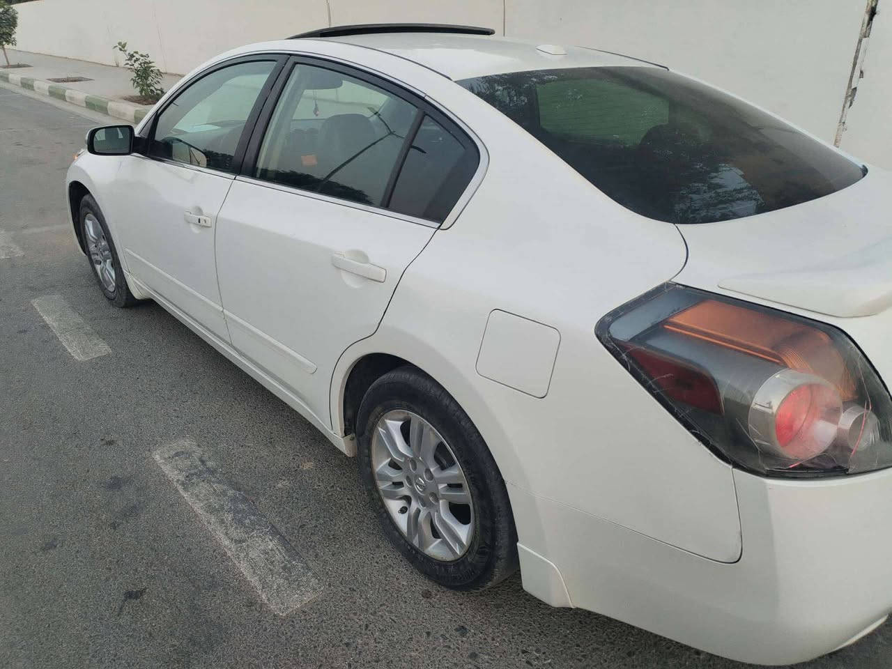 اڵتیما مودیل 2012 فول فول  ثلاثە قطع صبغ امامی بدون ارباع بدون دواخل گیر  بشرط ومکینە جدید
سعر 100  مجال قلیل
***********
‏‪0770 353 2816‬‏ كالار, السليمانية
