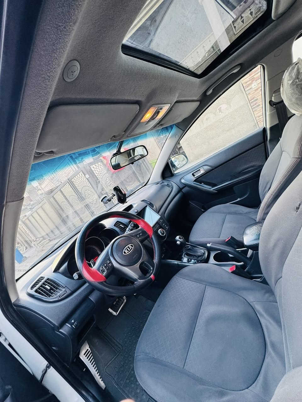 للبيع سيراتو ٢٠١٢ خليجي بدون صبغ كلهة مكفولة من الصبغ حتى الدعاميات بدون صبغ بيهة بارد بسيط بباب الصدر والوراه وشوية بالبنيد (سنوية جديدة ورقم جديد)  
تبريد ثلج بالضمان 
٣ سويچات احتياط
فتحة سقف طكتين
داخل اسود جديد 
مري شفط 
تخم تاير جديد 
ويل بلادي جديد
شاشة اندرويد تسجيل فيديو صوت وصورة

مكانهة بغداد حي الاعلام 
السعر ١٠٨ ومجالهة بسيط جداً 

‭٠٧٧٠ ٢٩١ ٦٢٤٤‬   ‭
