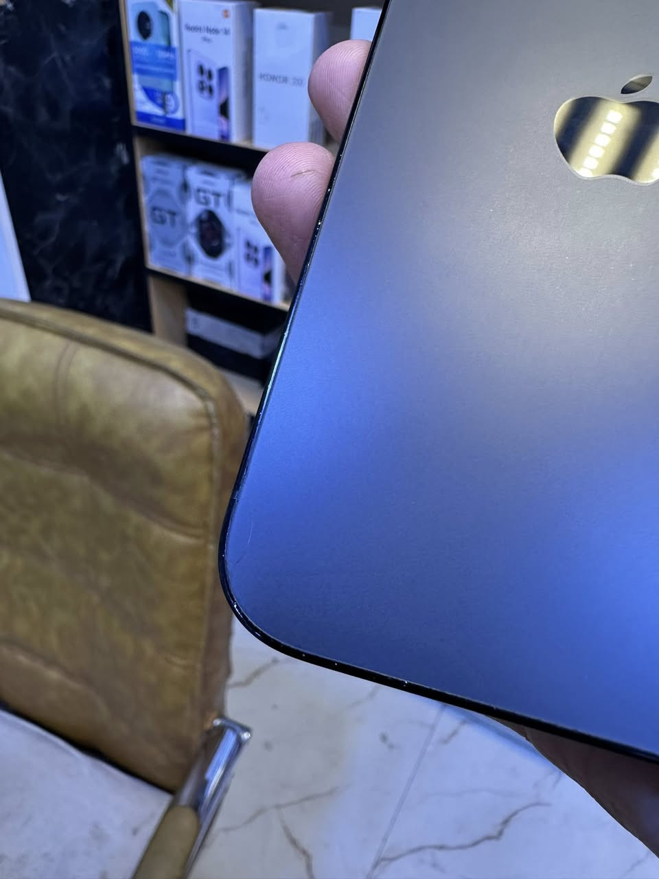 14 برو ماكس لون بنفسجي
ذاكره 256…. بطاريه 87
الجهاز بلادي ما مستبدل أي قطعه / بدون باكيت
سعره 890 ألف فقط
..
14 برو ماكس لون الأسود. بس الفطر الي بصوره بكد الشعرايه
ذاكره 521…بطاريه 95 
الجهاز ما مستبدل أي قطعه / بدون باكيت
سعره 840 ألف فقط 
متوفر يم سنتر الحربي الرمادي شارع السينما فرع الأول يسار 
بصف مكتبه بغداد 
للتواصل خاص أو اتصال أو واتس
***********
