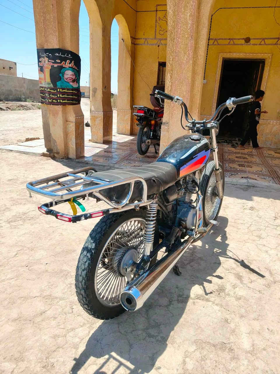 دراجه ارشه للبيع كلك   سعرها ١٧٥ وبيها مجال بسيط رقم ***********

