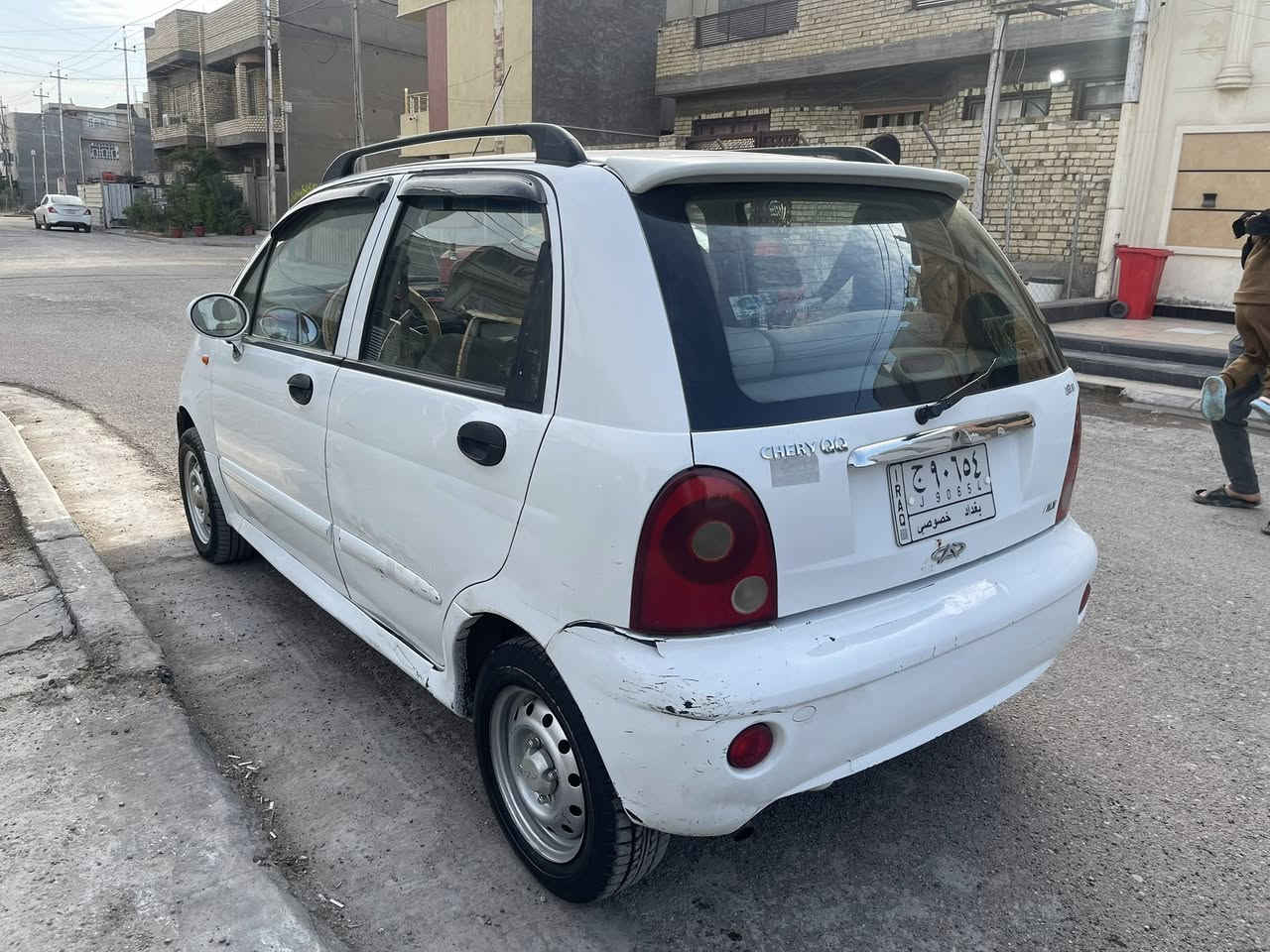 اسلام عليكم
كيو كيو 2011مبيهة صبغ 

كير مكينة صدر جدد 

بيهة بس درايم شفت وبوربرن 

ولباقي كلة جاهز تبريد ثلج 

السعد.    32وبيهة مجال كلش بسيط 

المكان البياع 

رقم الهاتف ***********
