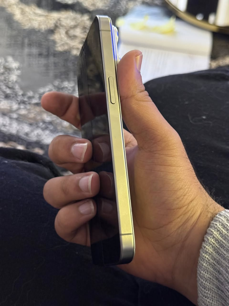 السلام عليكم  ورحمه الله. آيفون 15برو ماكس ذاكرة ٢٥٦ بطارية 🔋 85  جهاز بدلته شاشه اصليه مال جهاز  ٤٥٠الف قبل فترا  وشاشه القديمه موجودا سعره ٥٤٠ وبي مجال.  مكان بغداد غزالية الكفاءات 
***********
