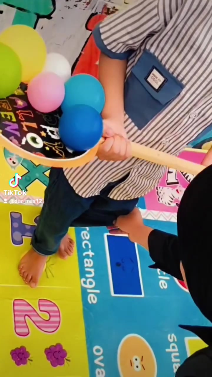 هنا نعمل على تنمية المهارات بطريقة ممتعة وآمنة تناسب احتياجات كل طفل في كل قسم من اقسام أكاديمية الدُّر وألماس   Dur&mas academy ( اقسامنا هي التمهيدي والحضانة والصف التأهيل الدولي 
وقسم التوحد والنطق))
عندما نقدم الأنشطة بالشكل الصحيح، يصبح التعلم أكثر فاعلية
التنوع في الأنشطة يساعد على تنمية الانتباه، والإدراك، والتواصل، والمهارات الحركية.
كل طفل يملك إمكانات مميزة، ومع التدريب المناسب يمكنه أن يحقق تقدمًا يستحق الفخر. 💙✨#أكاديمية_الدر_والماس
#روضة_أطفال #حضانة #تعليم_الأطفال #أنشطة_الأطفال #أطفال #بغداد #العراق
#التوحد #اضطراب_طيف_التوحد #التدخل_المبكر #تنمية_المهارات #مهارات_الأطفال #أنشطة_تعليمية #تدريب_الأطفال #التعلم_باللعب #تربية_الأطفال #تطوير_الطفل #الحس_الحركي

للاتصال
***********📞
***********📞
موقعنا الحسينية/شارع المعارض/ مقابل تقاطع ابو سمير
