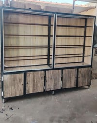 ميز بيع شراي يخابر على هذه رقم   ٠٧٧٠٥٥٤٦٤٧٩ سيد حسن سعر ٢٥٠