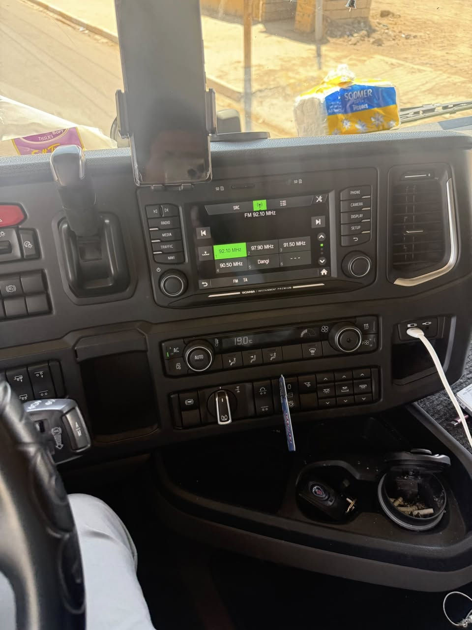 للبيع

سكانيه موديل 17 

فول مواصفات كفاله عامه 
سحال خلفي دبل بلادي 
سوبر عادي
R500
6سلندر 
هاف 
ريتايدر
كامره 
حساس
رادار 
دبل عاكسه  كهرباء
ثلاجه 
رقم سليمانيه باسمي 
سنويه 2030
موقع السياره محافظه كركوك /الحويجه

رقم الهاتف/***********

مكلف بالنشر
