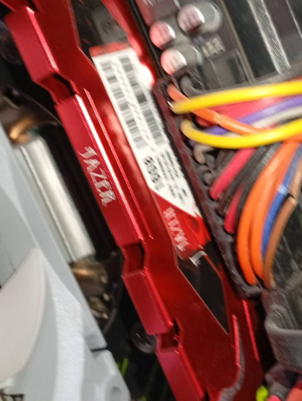 تجميعه كامله ونضيفه 
Intel Xeon E5-v3 
RAM 16 GB 3600
Hard 256+512  
كرت شاشه rx580-8GB 
بور سبلاي 600Watt 
كيس يحتوي على 4 فانات تبريد 
شاشه 144HZ سامسونج 2hd 1Dp  
يو بي اس 1500 تايكر 
ماوس ريد دراغون اصلي 
متوفر توصيل لجميع محافظات العراق 
مكاني بابل


**إذا كنت صاحب هذا الإعلان وتريد حذفه لأي سبب، رجاءا أرسل رسالة إلى الدعم الفني**