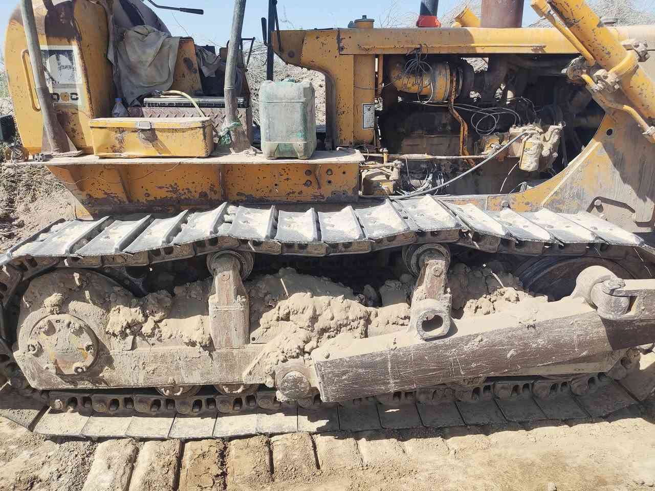 سلام عليكم بلدوزر كتر بلر امريكي مكينه جاهزه للشغل الشراي يتصل ‏‪
‏‪0780 543 0111‬‏
