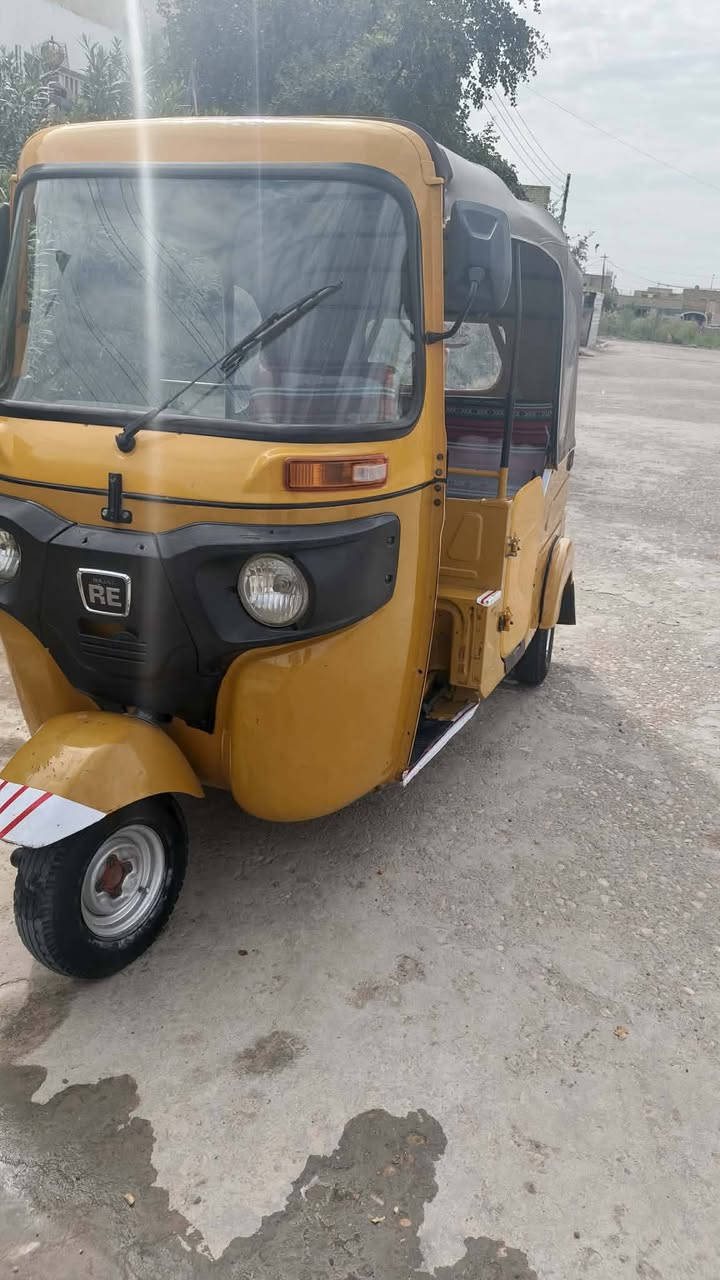 تكتك للبيع موديل21شهر5كشترها حلوه كفاله من الصبق ولمعجون ومكينتها مجفته لاتنقيص ولاتبخير رقم وسنويه مكاني اعماره المجر الكبير ***********هاذه رقم راعيها لحد يراسلني مكلف بل نشر
