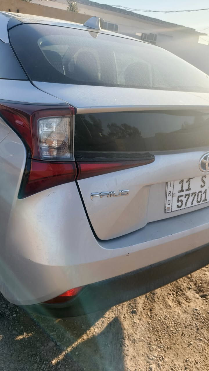 تيوتا بريوس للبيع موديل 2021 سيارة هايبرد 
كهرباء وبانزين صدر جديد تخم تاير تبريد تدفئة 
شغال سيارة جاهزة رقم بغداد نكليزي تحويل ثاني يوم 
تفاصيل اكثر اتصل عل رقم *********** مكان سيارة ديالى بعقوبه السعر 120 وبيه مجال
