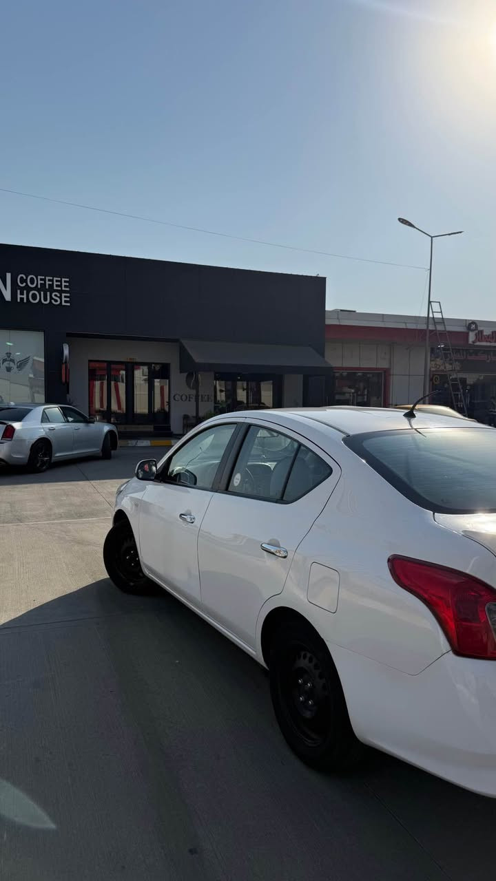 نيسان صني موديل 2021
ماشية /km 161
الضرر موضح بل سونار
سعر 95 قفل قفل قفل
سنوية جديدة باسمي كامل تحويل ثاني يوم
صدر جديد
حدادية خلفية جديدة
بلكات نوزلات فيت بمب كلها جديده مخليلها انطيك السيارة كلشي بشرط مكينة كير غرامات
تبريد
***********
كوبون بانزين موجود كركوك, العراق
