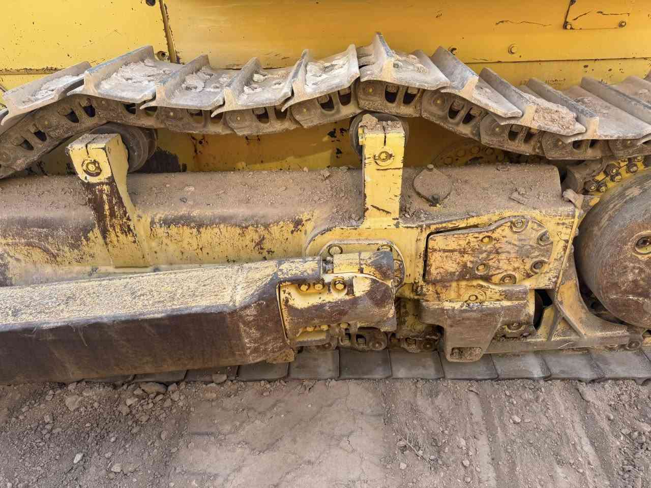 بسم الله الرحمن الرحيم 
بلدوزرات للبيع 
موديل 2007
بم ونوزل فول كير عادي 
مكفولات كفالة عامة كير محرك اكسل برغي مامفتوح بيها
دخول جديد مامشتغل بالعراق 
للاستفسار ***********
العنوان ديالى جلولاء
