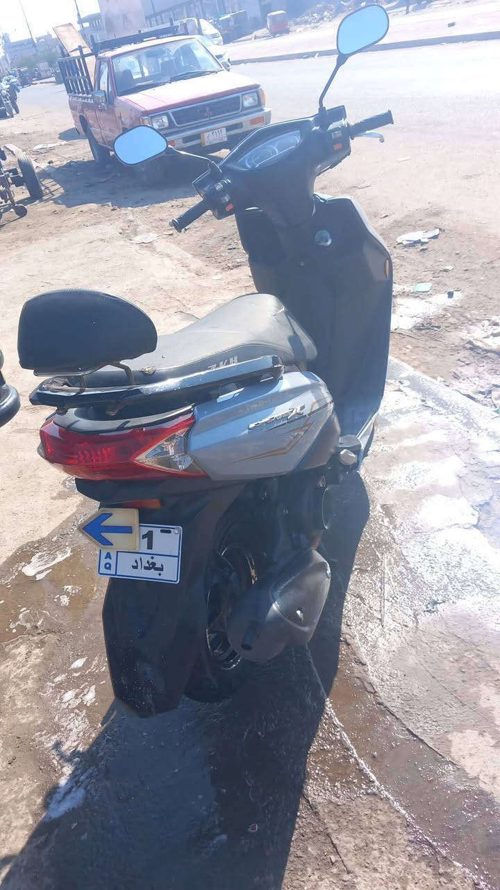 سكنز صيني مكفول كهربايات سلف كلها شغاله سعره ٥٥٠ الف ***********
