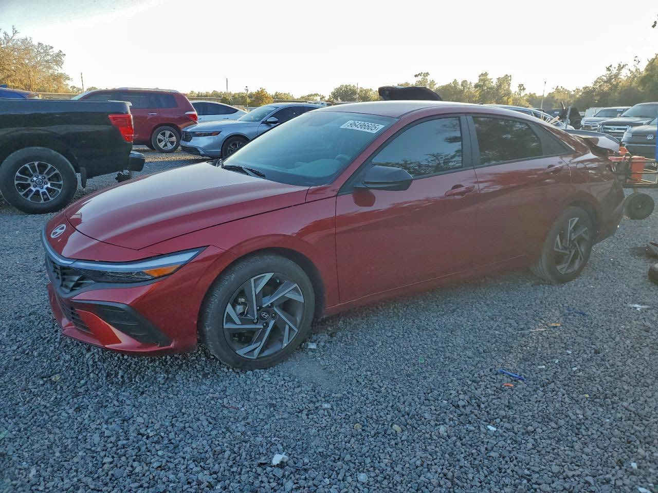 سلام عليكم
للبيع 
موديل2025
دخول جديد 
ع حادثها سيارة  
غراضها موجوده بالسياره 
بك لايتات ودعاميه خلفيه 
منفيس بسمي
ماشية6الاف 
مكان سيارة بغداد حي قادسية 
سعر143وبي مجال 
الاتصال***********
