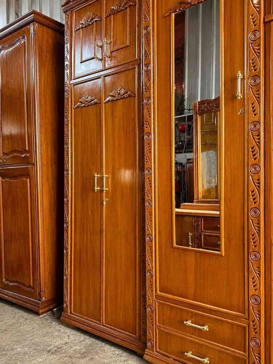 سلام عليكم 
من معرض يوسف الخفاجي 
غرفه نوم مستعمل لبيع صاج داخل وخارج 
ظهر جرجوبه براغي 
دنك زان حاميل زان مصري  سرير منام زان مصري 
..صوميه جديده
...طابوريه  جديده
مكان بغداد حي الاعلام شارع قطر ندى
الاستفسار على رقم
***********

