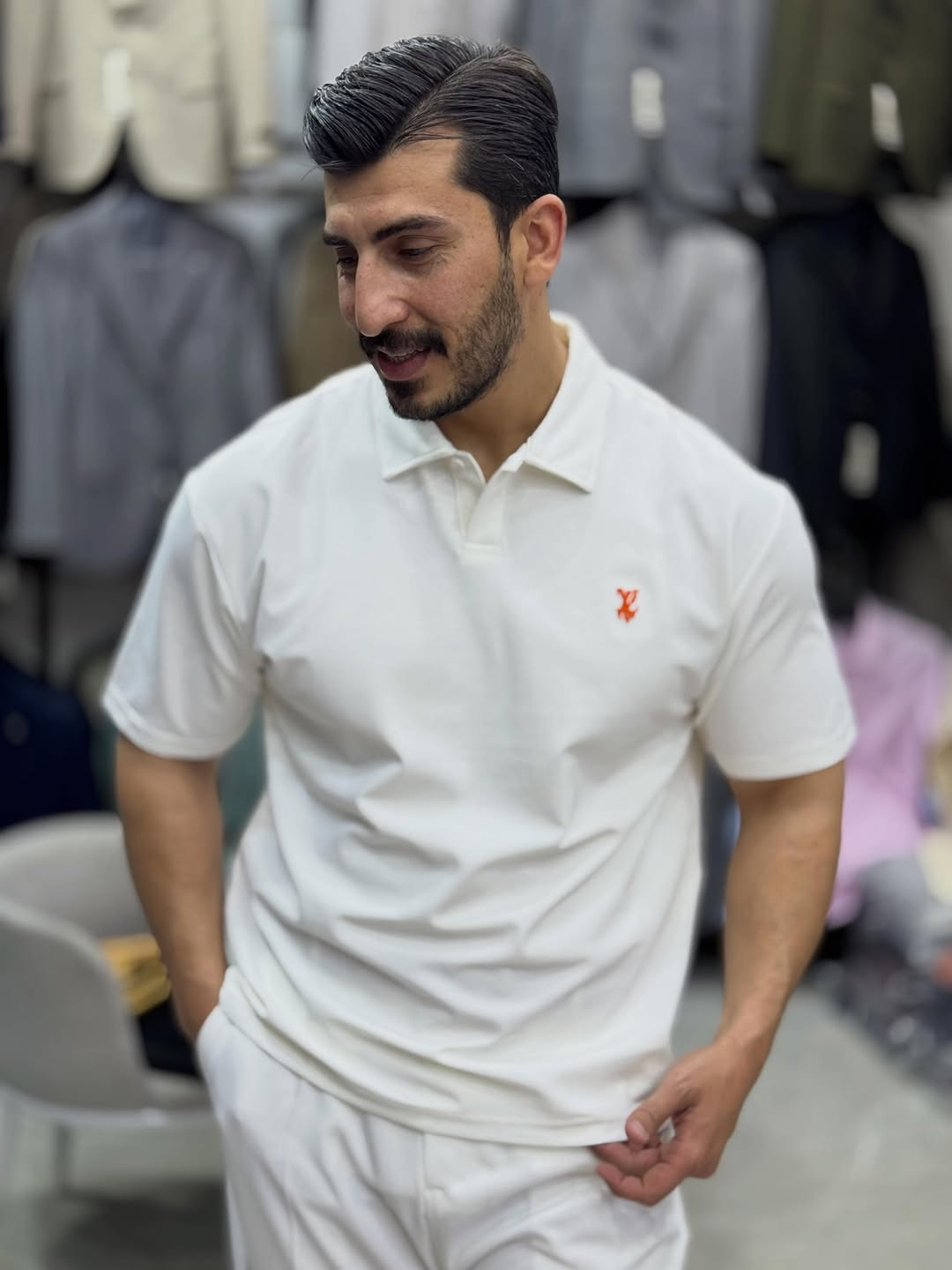 قطن فيزون غسل ولبس 
4 لون قالب مريح
M l xl  xxl


**إذا كنت صاحب هذا الإعلان وتريد حذفه لأي سبب، رجاءا أرسل رسالة إلى الدعم الفني**