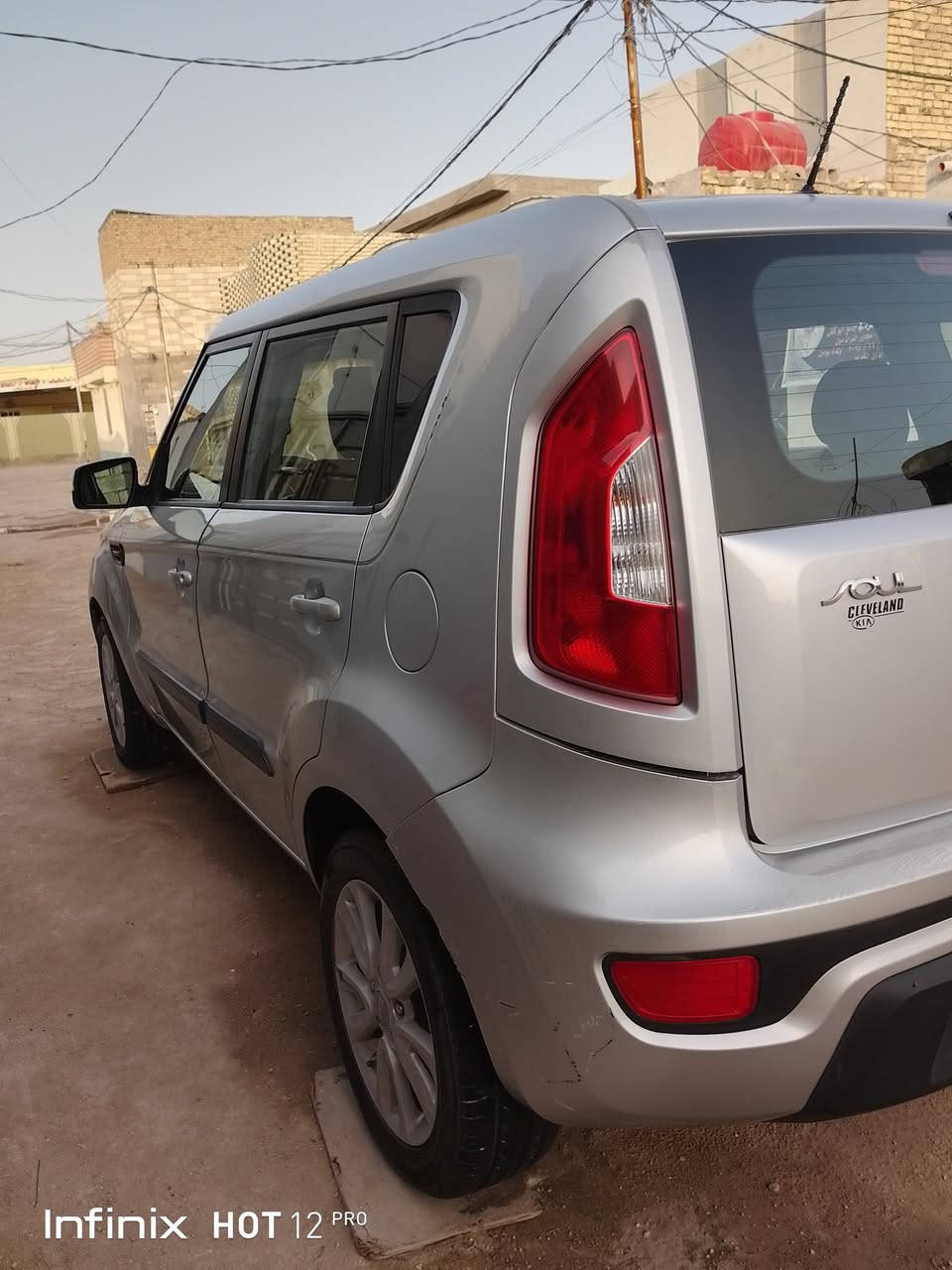 سلام عليكم كيا صول مديل2012رقم بابل الماني بيها 3قطع بدون دواخل ولا تبديل مواصفات نص فول شاير مري تحكم السيارة جاهزة من كلشي كير محرك تبريدشغال حداديه  مكفولات وارد امريكي محرك2000 مكاني نجف شارع المطار السعر100بيها مجال ***********
