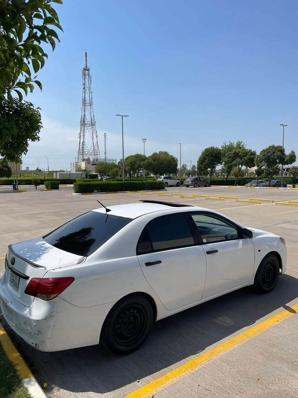 سلام عليكم 
بي واي دي ٢٠١٥ فول موصفات
سليت اربع جام كهرباء بصمة شاشه ايباد تحكم ستيرن كامره خلفيه حساس خلفي مرايات كهرباء تخم تايرات ويل جديدات صدر امامي خلفي جديد سياره مكفوله فقط جاملغ سكن مصبوغ بلا دوخل وبلا ايرباك سياره كلش نضيفه كير محرك كامري مكان سياره اربيل سعر 55 وبيه مجال *********** وتساب
