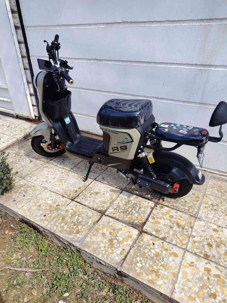 بايسكل شحن ار ٩ فول مواصفات ٢٠٢٥ كله شغال بلوتوث شغال تشغيل عن بعد قاعده مبايل بطاريات جديدة تايرات جديدة اي عيب مابي السعر ٤٥٠ وبي مجال كركوك حي عدن بيع مستعجل عليه الموشراي لا يدوخني


**إذا كنت صاحب هذا الإعلان وتريد حذفه لأي سبب، رجاءا أرسل رسالة إلى الدعم الفني**