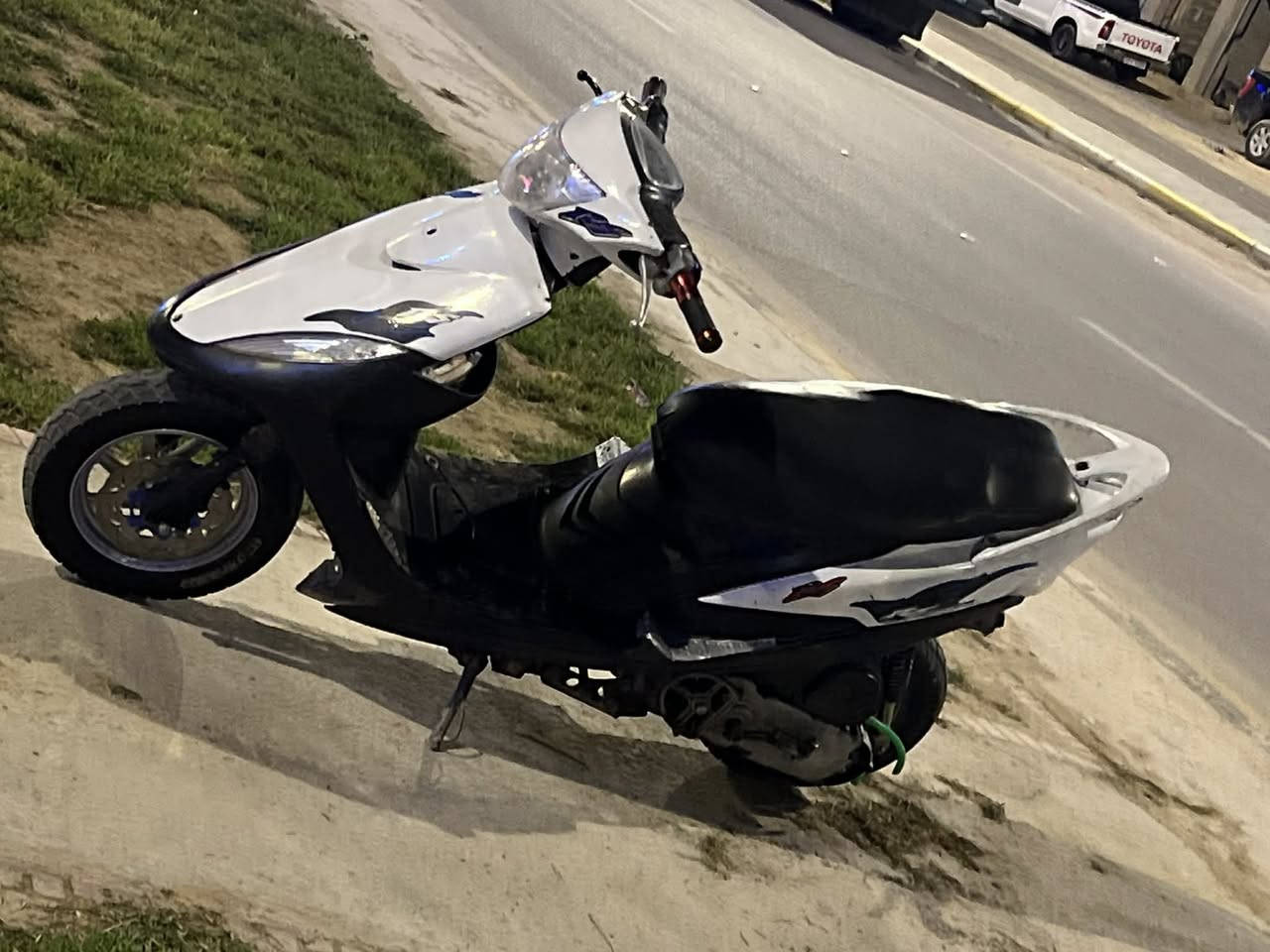 سلام عليكم دراجه ماكس عدله للبيع بوشه 55  مزوده كهربائيات كامله اشاير شغاله لايت شغال  دراجه سلف هندر شغاله بيه صالنصه ار زت رياضيه قبق فلاين رياضي يدات سكليتر رياضي ويل رياضي كلج امامي رياضي دراجه حلوه ومرتبه السعر 400 للأستفسار *********** مكان كربلاء
