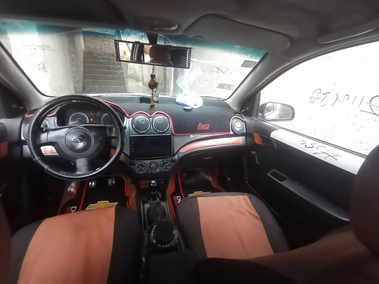 سياره شوفليت افيو موديل 2008 سياره جاهره ونظيفه بدون ضرر طخم تايت جديد باثري جديد محرك بدايت نفخ كهربائي كلها شغال كاربون بازين بيها شرعي بل موصل تريد وكاله تريدتحويل   سعر 50 بيها مجال شرط السياره احلئ من الصوره ***********
