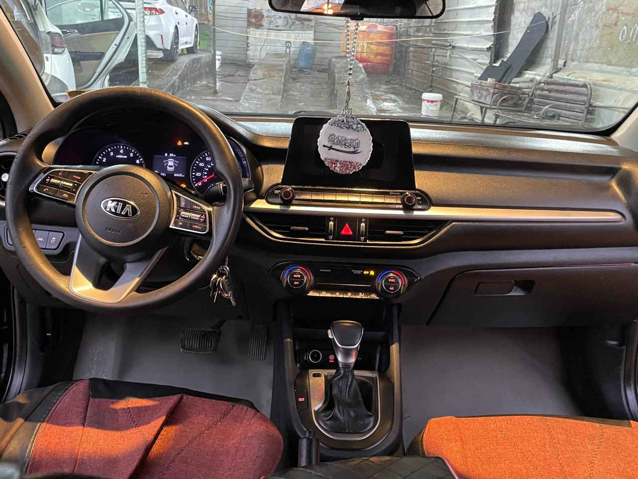 سلام عليكم 
فورتي للبيع مديل 2019
حادثة خلفي 
ماشية 83 الف سيارة بسمي تحويل ثاني يوم 
سعرة 118 وبيه مجال 
***********
وتساب فقط ***********
