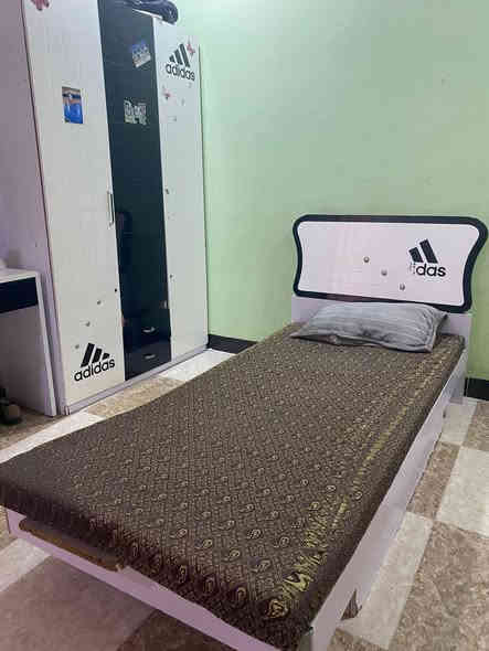 سلام عليكم قراظ للبيع السعر 200 المكان واحد آذار كركوك***********
