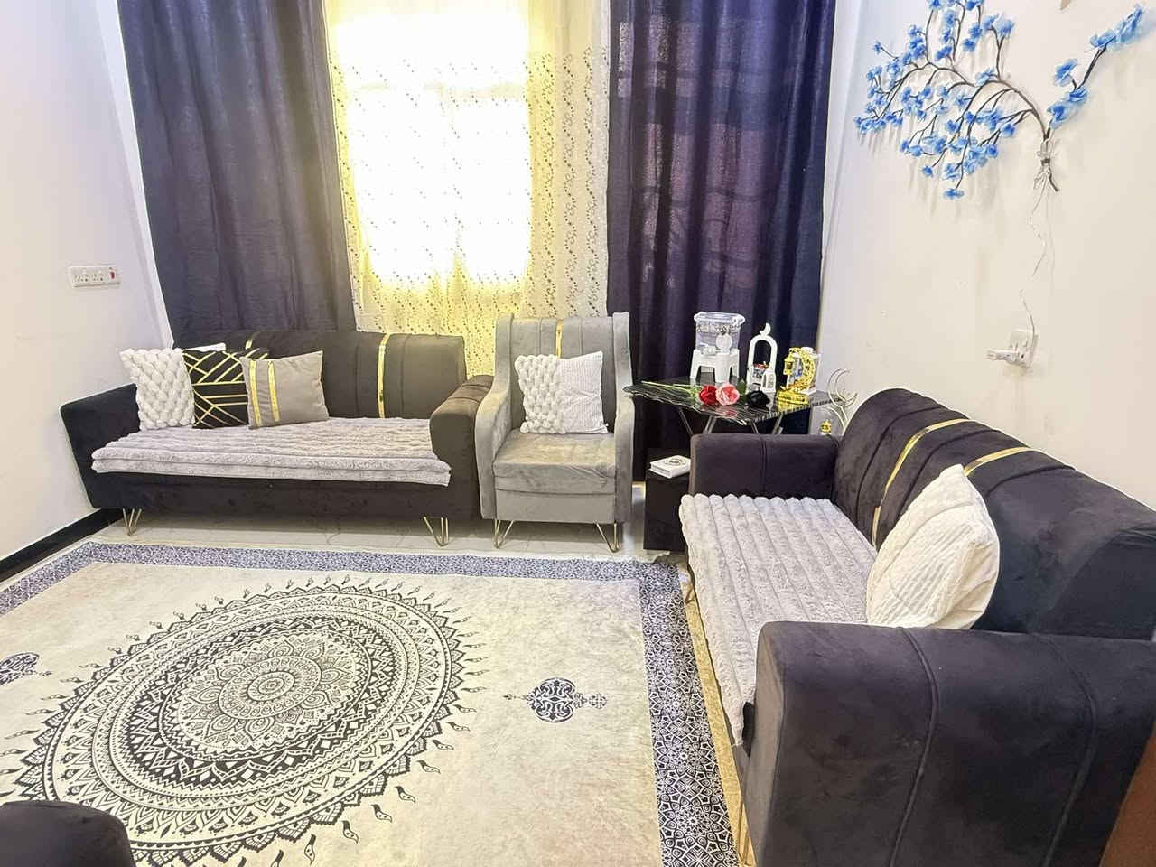 للبيع ب300 نضيف 10 مقاعد مكان شرطه خامسه توصيل موجود


**إذا كنت صاحب هذا الإعلان وتريد حذفه لأي سبب، رجاءا أرسل رسالة إلى الدعم الفني**