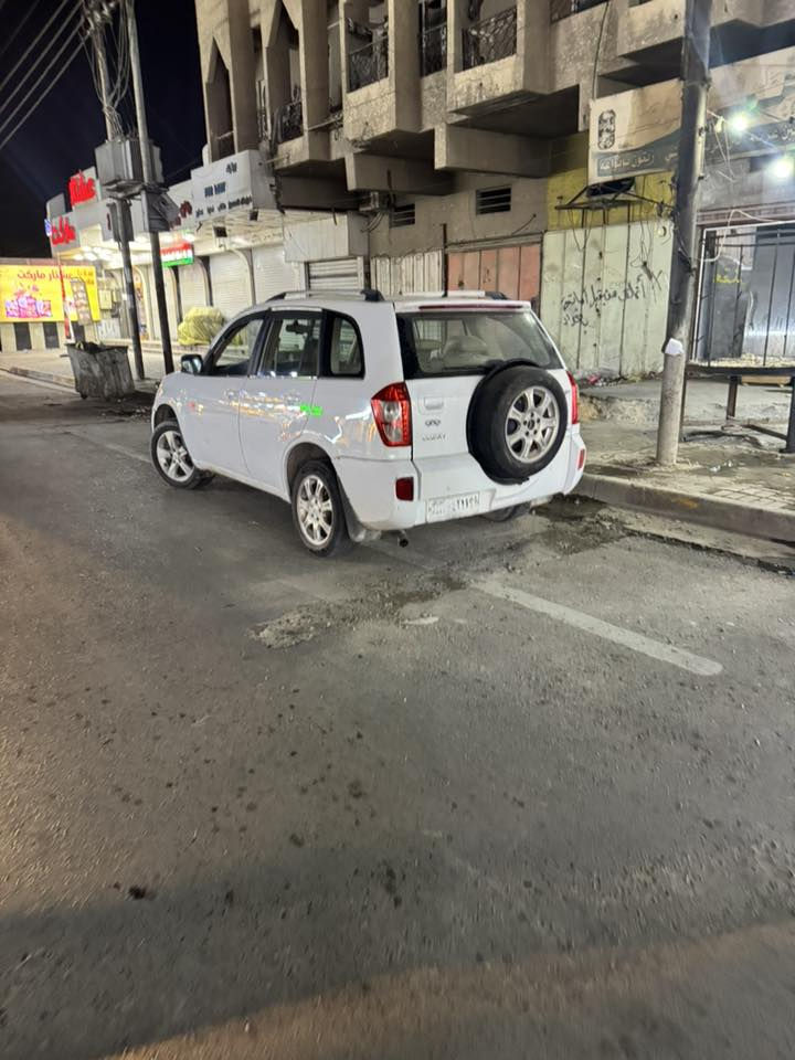 سلام عليكم تيكو 2013 سياره بيه بس جاملغ بدل باقي مكفول سياره صاحبه مسافر بيته ورقمه موجود وعندي تواصل ويا بس اني ابيع هل موجود مالي علاقه بشي بيعلك حديده سنويه كارتونيه سياره هسه بدل صدر كله جديد مكينه خير من الله سعر 30$ بكان سياره بغداد هاتف ***********
