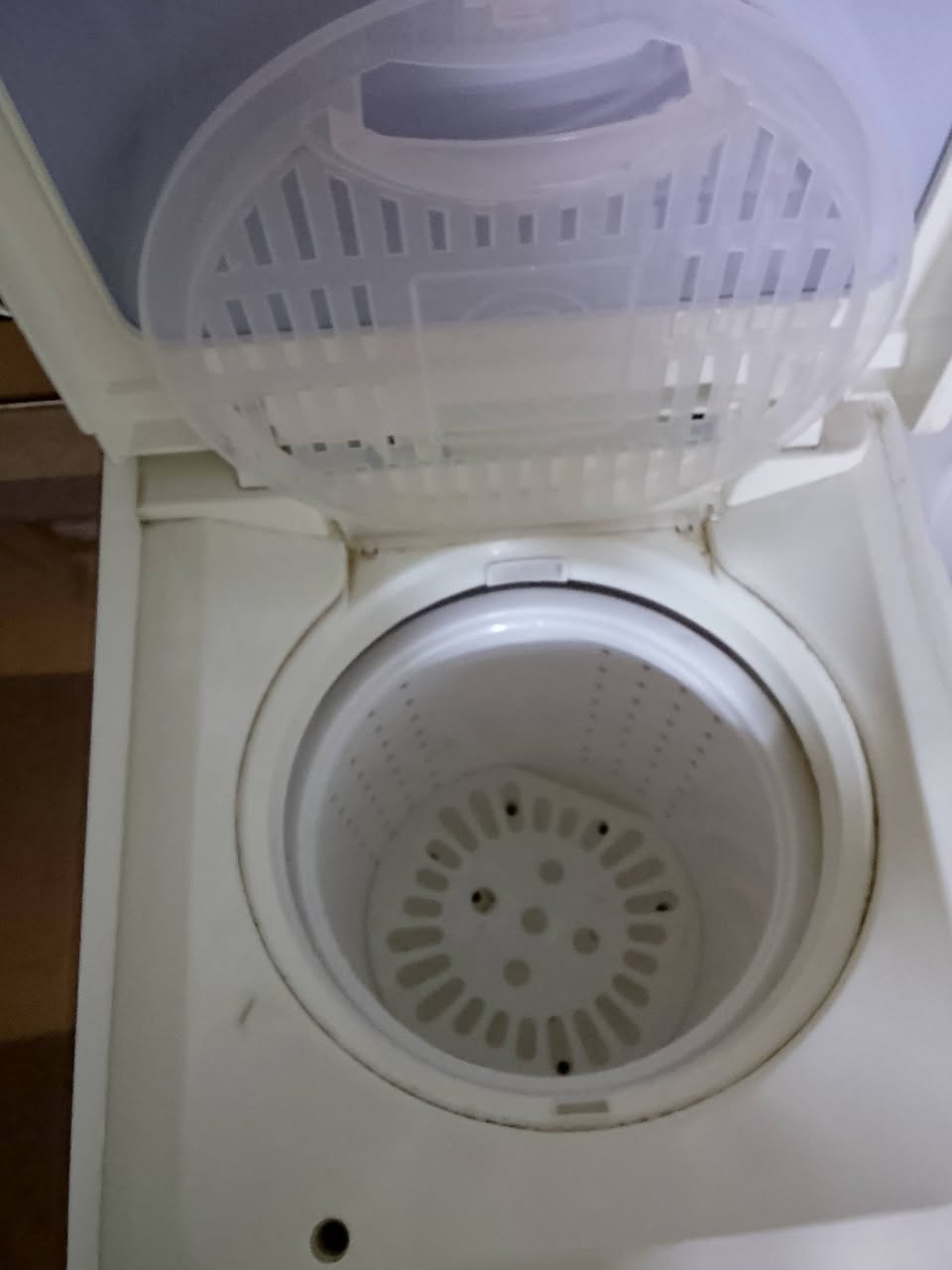 غساله رويال حجم39كيلو اخت جديده ما مستخدمه هواي الله شاهد الإمكان الامين الثانيه السعر 175الف الاتصال ***********
