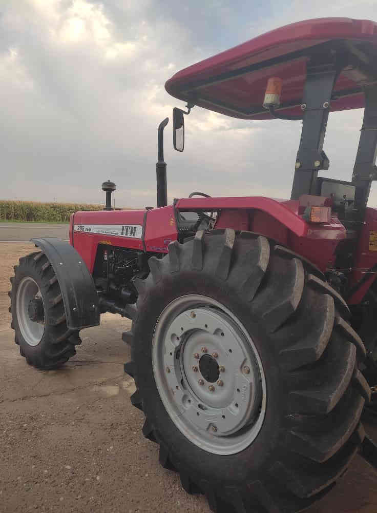 السلام عليكم تركتر ايراني للبيع موديل 2025 رقم سليمانية شرط التحويل گير محرك هودرليك اكسل پاور ستيرن شرط تركتر جديد مشتقل 221 ساعة عنوان كركوك قضاء الحويجة 
(( معرض 🌹 الربيع 🌲)) 
للاتصال *********** كركوك
