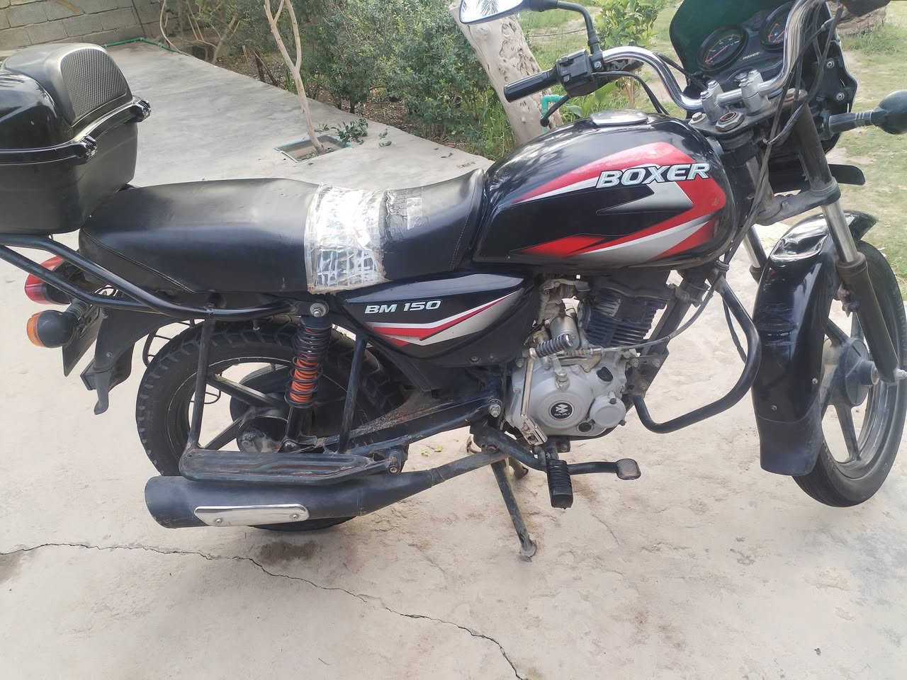 بوكسر للبيع درجه نضيفه مداخله تصليح ابد موديل 20لو 21 واسط الصويره ***********
