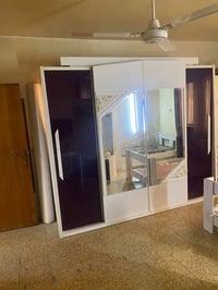 غرفة نوم • مستعملة