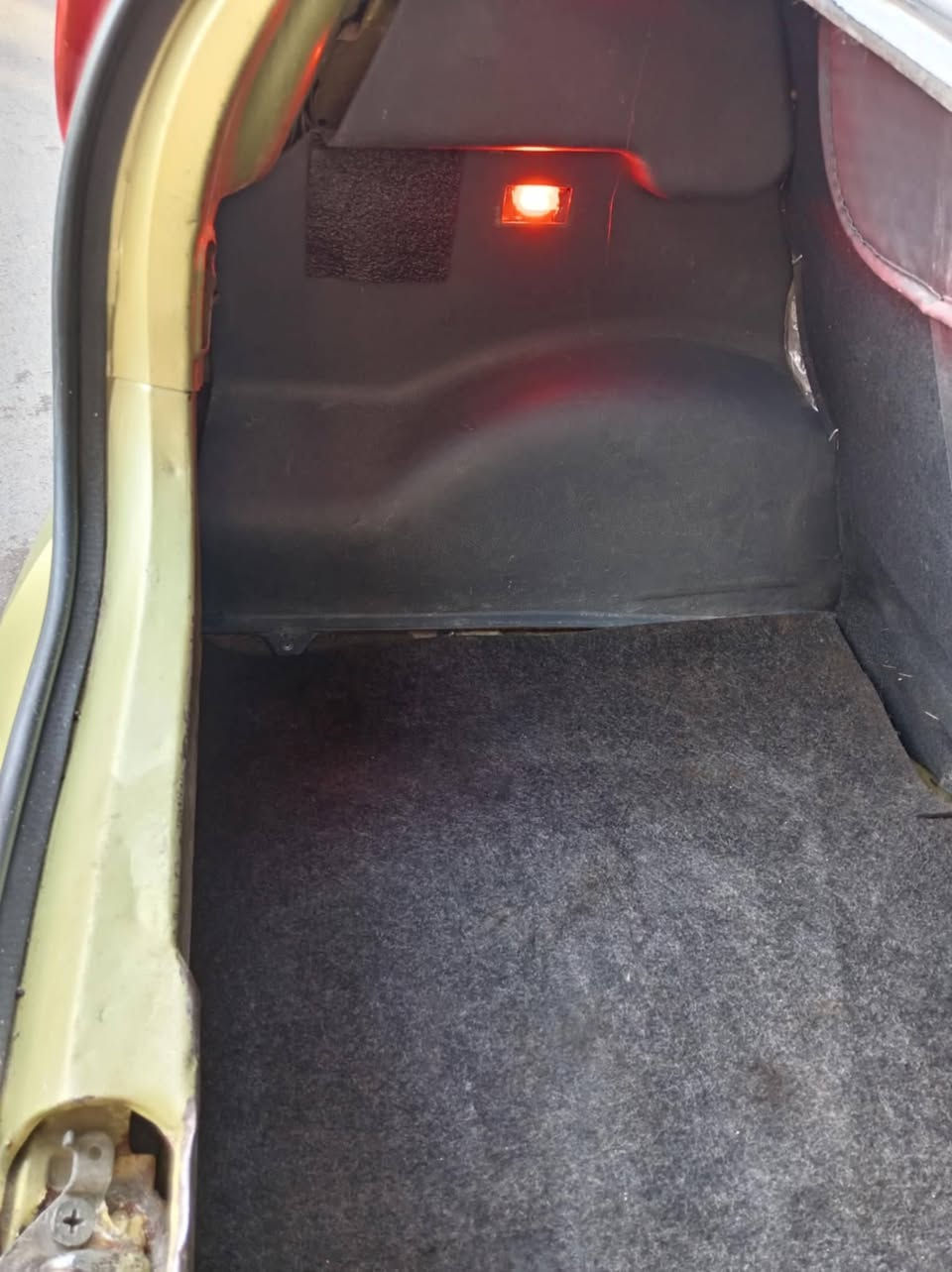 السلام عليكم
سياره سبارك 2006 للبيع
شاشه كامره
شرط المحرك ولكير. شرط التبريد والتدفئة كلو شغال اي نقص مابيها 
رقم جديد
هزه جديده
بيها أماكن توحيد لون ولسقف واكع على بلوكه ومصلح تصليح درجة اولى
السعر 55
‏‪0770 177 4186‬‏
