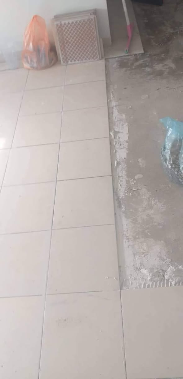 سلام عليكم شتغل تطبيك بورسلين +سيراميك الخالع وتنضيف وتطبيك رقمي ***********
