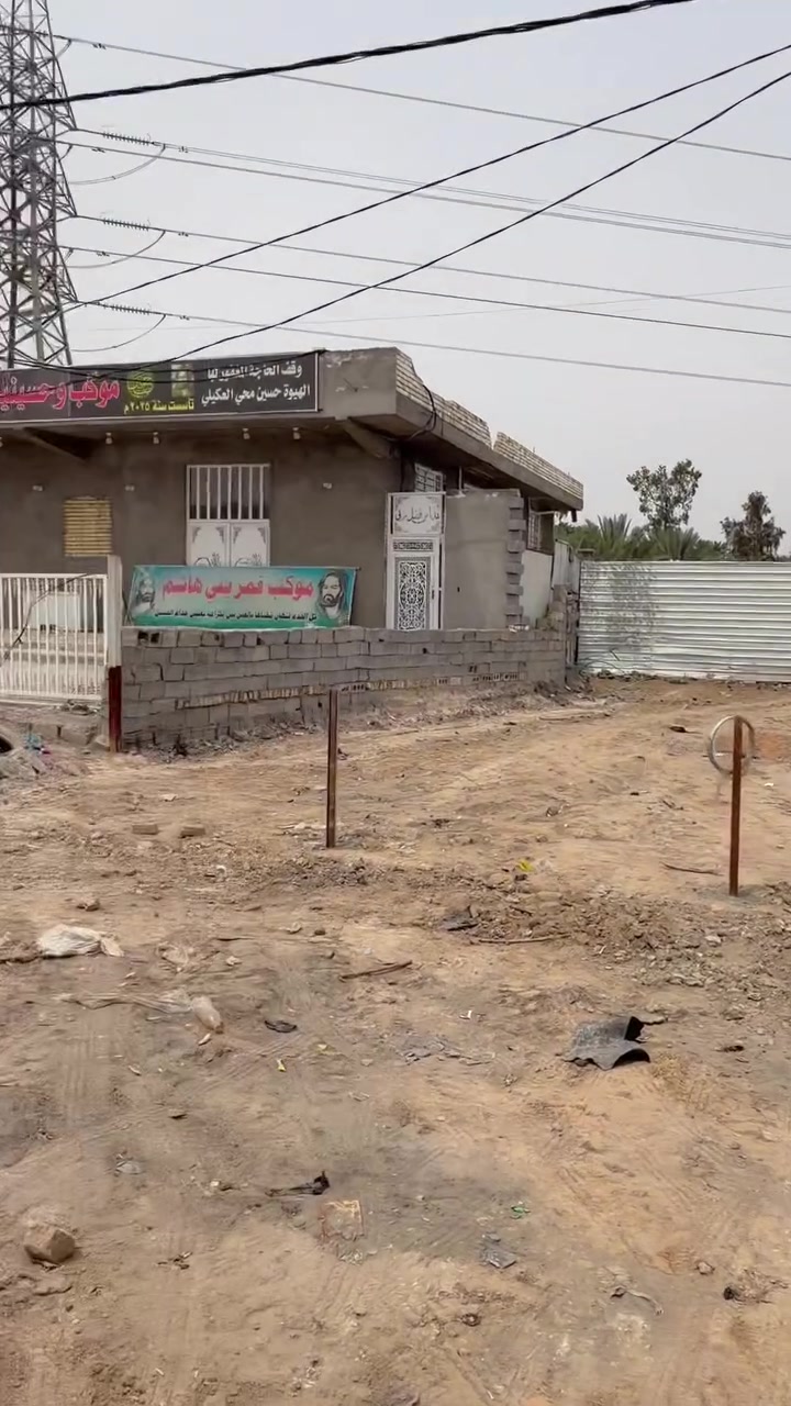 قطعه ارض للبيع 
المساحه ٢٢٥ متر
الواجه ١٠ متر 
على الشارع العام 
للاستفسار : ***********
