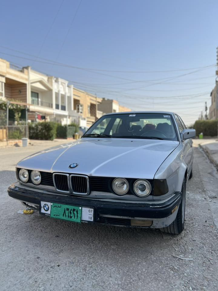 Bmw735iمۆدیل ١٩٩٤ فول مواسەفات سلایت تەبریت پێشو پشتی لێدانی نیە چوار تایەی لۆک لەژێرە کێڕ مەکینە بەشەرت تەبریت بەشەرت ئاڕم پلاستیک سلێمانی سەیەرەکە یەک دینار مەسرەفی تێدا نیە کارەبایات هەموو بەشەرت سعر٤٧ وەرەقەو مەجال ڕەقەم تەلەفۆن***********
