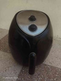 غراض للبيع  استتعمال قليل نظيفات قلاية هوائية المانية اصلية ٧ونص لتر ن...