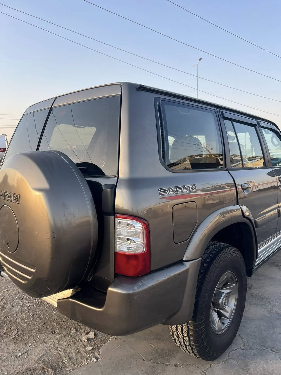 للبيع نيسان باترول سفاري موديل 2003
حجم المحرك 4800 كير اوتو
صبغ عام تغيير لون بيهة ضربة بل جاملغ المامي 
رقم بصرة مشروع وطني سنوية وهزة جديدة 
تبريد شغال فور ويل شغال  السعر 107وبيهة مجال 
مكان السيارة واسط قضاء العزيزية 
*********** ***********
