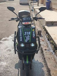 ماطور شحن للبيع 318 جديد ماماشي شي قليل ستة باتريات معا شحن رقم 075114...