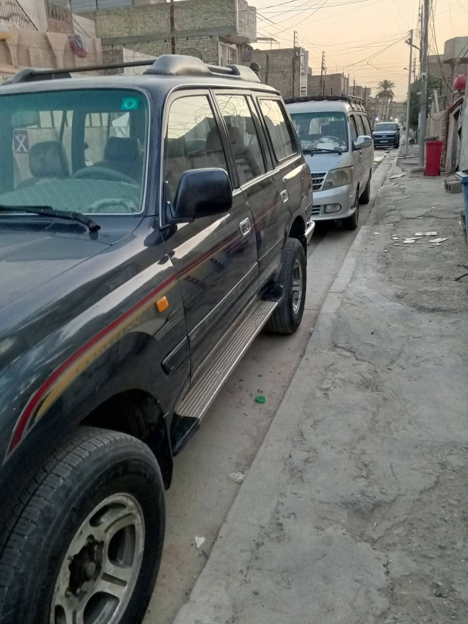 سيارة لاند كروزس ليلى علوي موديل 1991 كير عادي رقم صلاح الدين مشروع وطني والسيارة بأسمي السعر 65ورقة للتواصل ***********
