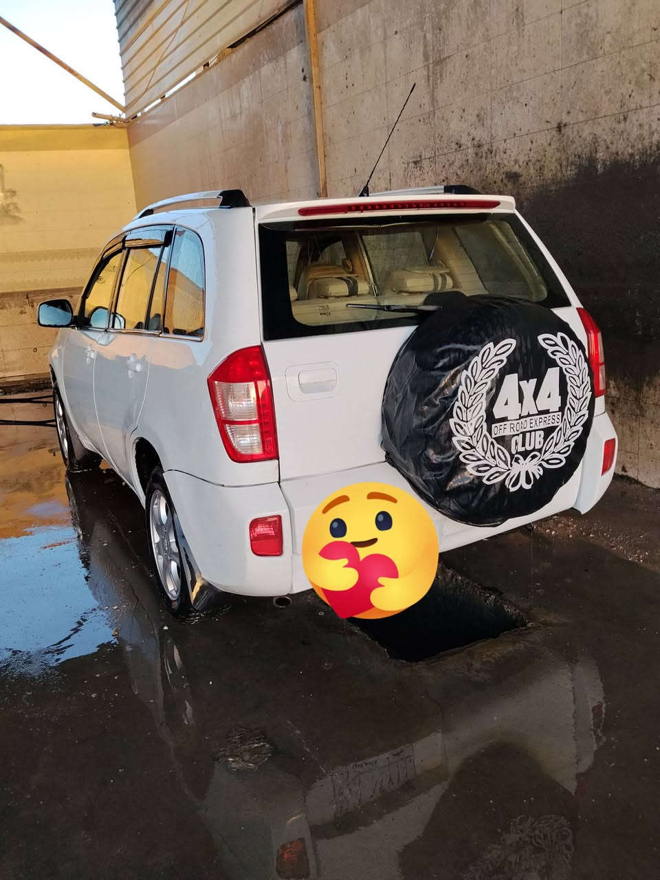 السلام عليكم
شريري تيگو مديل 2013

رقم انگليزي جديد هزه جديده

كهربائيات شغاله كلهه

گير مكينه مكفولات لايت زنون

السياره حلوه مال بيت مداريها ماي اصلي ودهن

ودهن گير 

السعر 50 ورقه وبيها مجال السياره بأسمي

رقمي للتواصل *********** واتساب
مكاني البصرة قضاء المدينة
