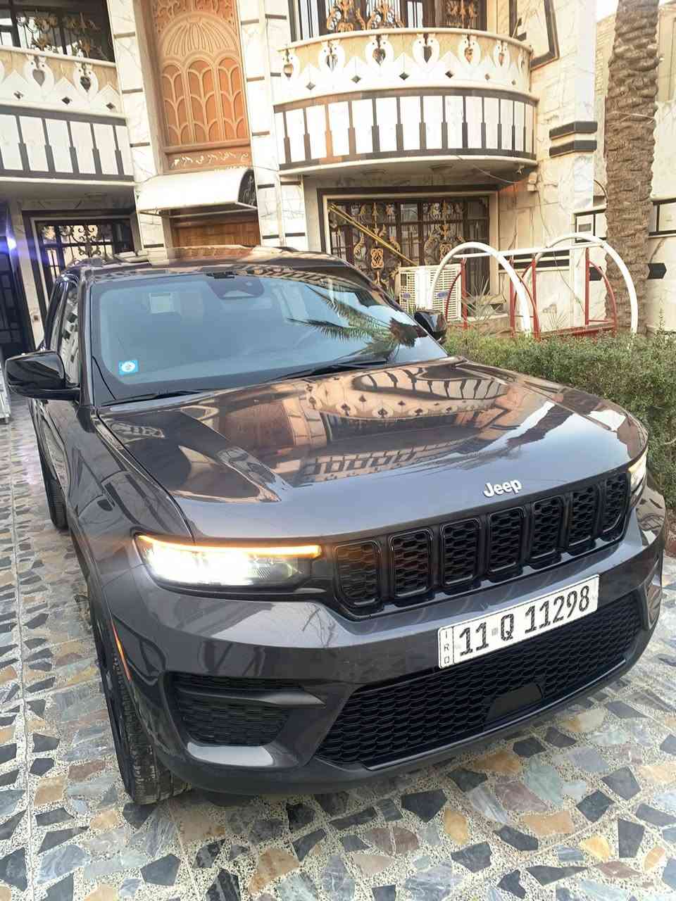 السلام عليكم للبيع فقط
جيب 5 راكب موديل 23  رقم بغداد بسمي  محرك 3600 فول فتحة سقف رادار امامي وجانبي كشنات جلد ومخمل جنطة كهرباء تشغيل عن بعد توقف ذاتي عندالرجوع اطفاء ذاتي عند التوقف فول ردار امامي خلفي جانبي  وبعد هوايه مواصفات ماشيه 17الفصور الحادث ورقم شاصي بل منشور بيها جملغ چهه السايق وبنيد صبغ فقط شواصي كفاله شرط الفحص 
السعر 292$ورقه 
مكاني بغداد جديده
الاتصال 
‭0773 548 4352‬
