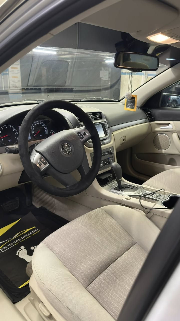 كابرس 2013
وكالة المنصور 
مكفولة كفالة عامة السيارة معروفة بالنظافة 
ماشية 70 الف حقيقي 
محرك V8 6000
عليها. هدرز اكس فورس + كت باك بوليت 
بلادي لا لحيم ولا تلزيك 
السعر المطلوب 20000 الف دولار 
عنواني بغداد اليرموك 4 شوارع 
وبالعافية على الياخذها 
***********
