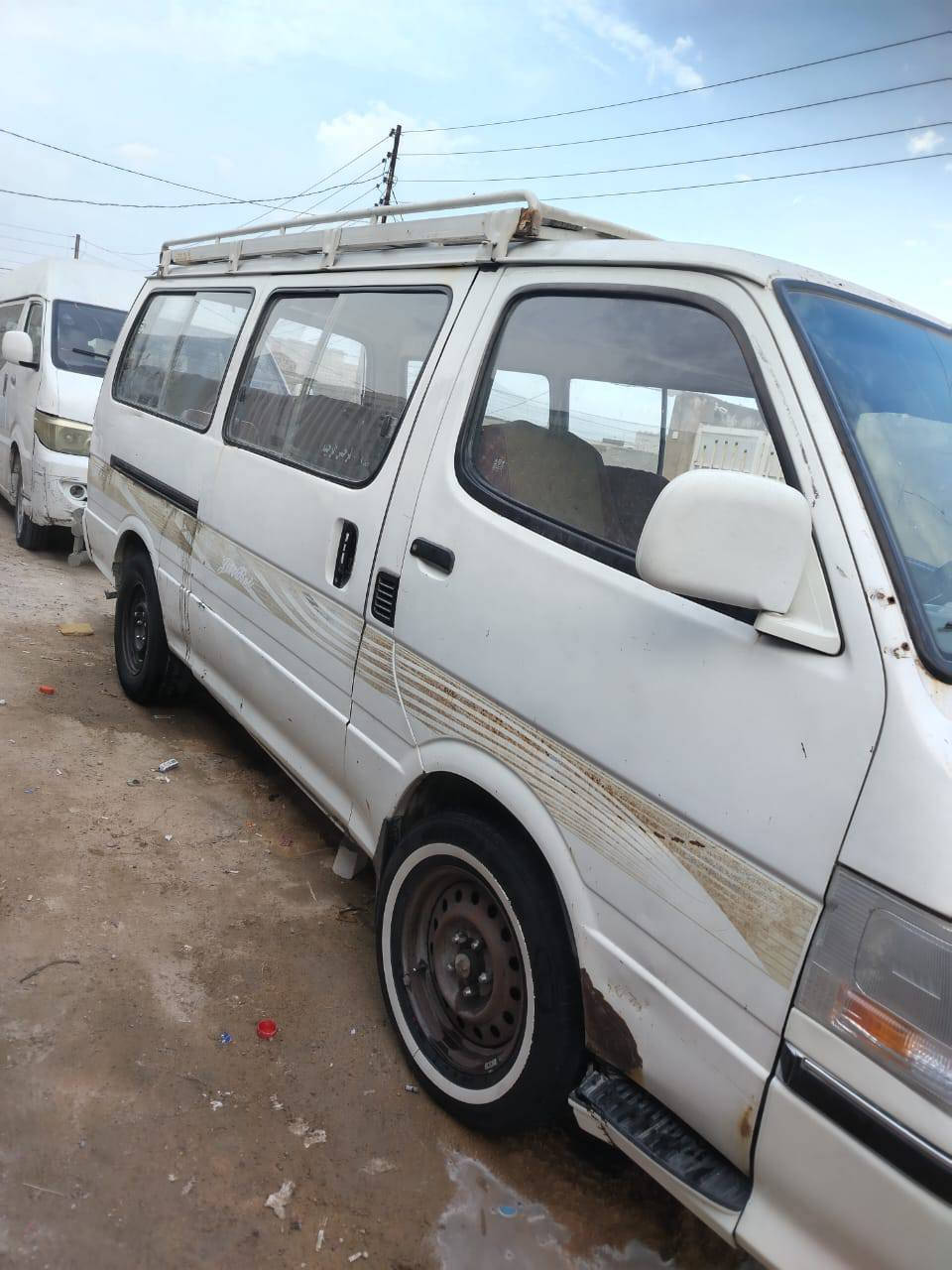 سيارة جنبي لبيع مديل 2008مكفوله من الضربه مكينه ونجي ناعم حداديه جاهزة السياره سعر 22 المكان النجف رقم ***********
